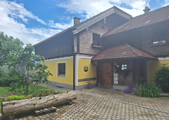 Ganzes Haus Mit Almcharakter