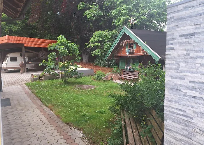 Ganzes Haus Mit Almcharakter